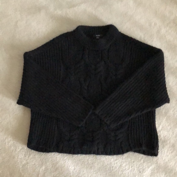 Chunky braided knit mock neck sweater - Picture 3 of 11